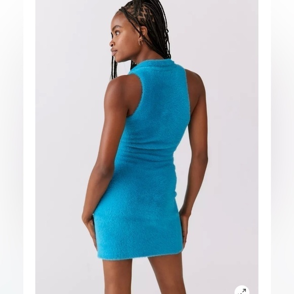 New URBAN OUTFITTERS SZ MD Joy Fuzzy Collared Mini Dress - Picture 2 of 6